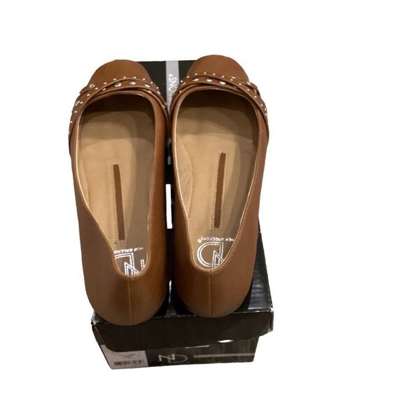 New Directions Bloom Cognac Studded Flats 8.5 - Picture 11 of 12